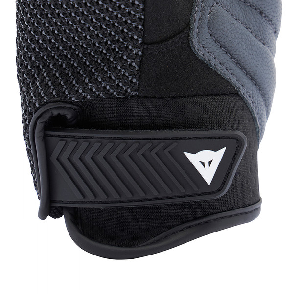 namib-gloves-black-iron-gate image number 8