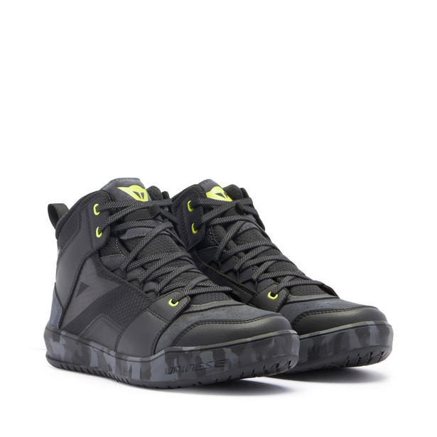 suburb-d-wp-shoes-black-camo-acid-yellow image number 0